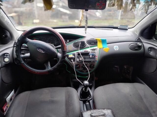 Сірий Форд Фокус, об'ємом двигуна 1.6 л та пробігом 265 тис. км за 1400 $, фото 6 на Automoto.ua