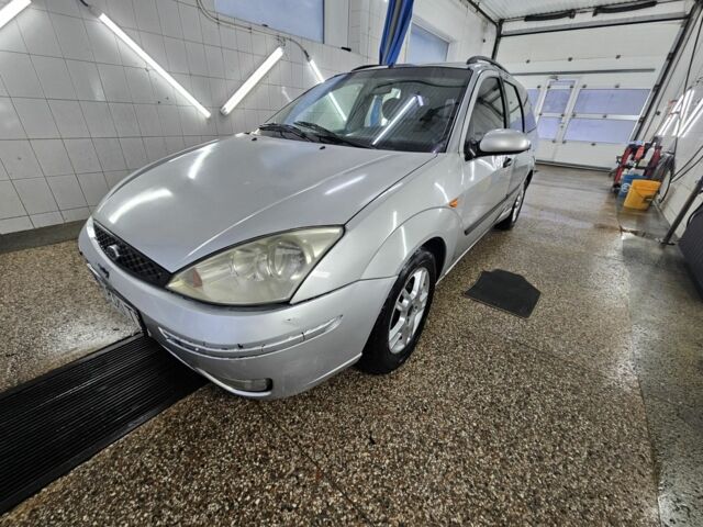 Серый Форд Фокус, объемом двигателя 1.8 л и пробегом 347 тыс. км за 2500 $, фото 1 на Automoto.ua