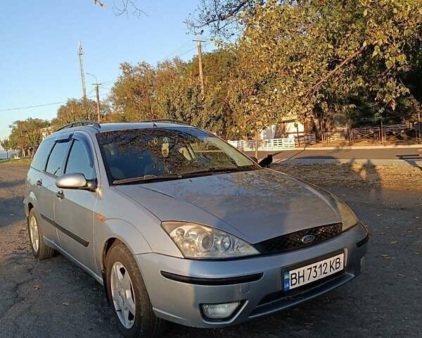 Серый Форд Фокус, объемом двигателя 1.6 л и пробегом 500 тыс. км за 3800 $, фото 1 на Automoto.ua