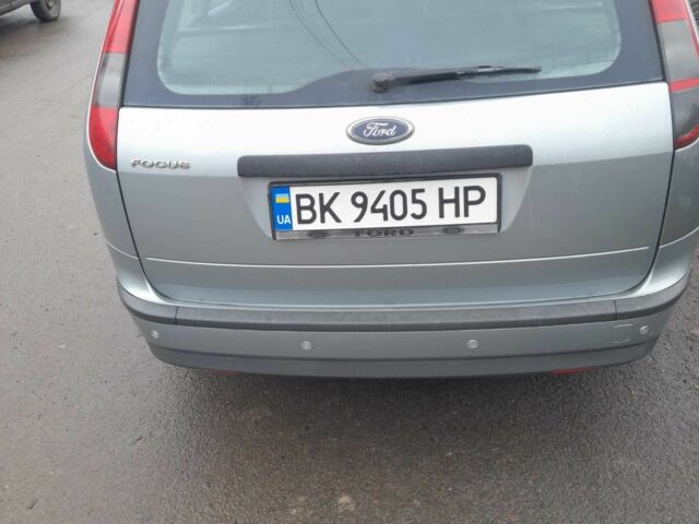 Сірий Форд Фокус, об'ємом двигуна 0 л та пробігом 274 тис. км за 3816 $, фото 4 на Automoto.ua