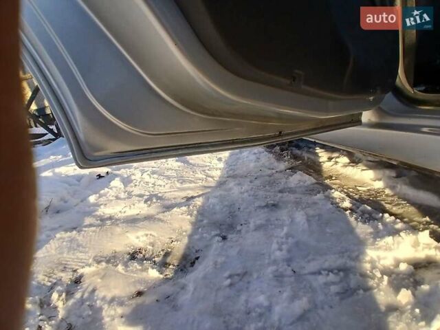 Сірий Форд Фокус, об'ємом двигуна 1.8 л та пробігом 213 тис. км за 4100 $, фото 90 на Automoto.ua