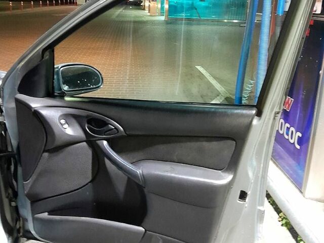 Серый Форд Фокус, объемом двигателя 1.8 л и пробегом 460 тыс. км за 2000 $, фото 11 на Automoto.ua