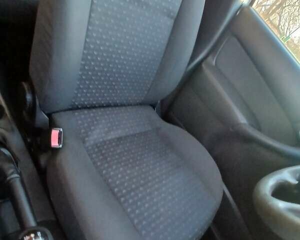 Сірий Форд Фокус, об'ємом двигуна 1.8 л та пробігом 213 тис. км за 4100 $, фото 52 на Automoto.ua