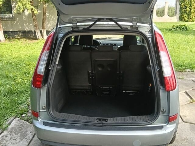 Серый Форд Фокус, объемом двигателя 1.6 л и пробегом 275 тыс. км за 4300 $, фото 3 на Automoto.ua