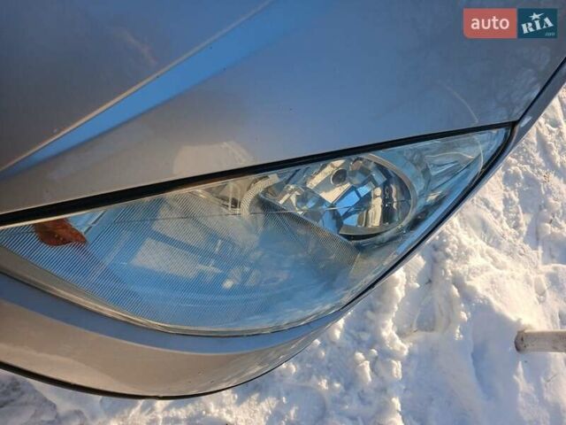 Сірий Форд Фокус, об'ємом двигуна 1.8 л та пробігом 213 тис. км за 4100 $, фото 35 на Automoto.ua