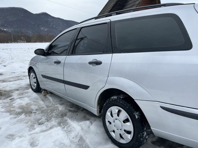 Серый Форд Фокус, объемом двигателя 1.6 л и пробегом 270 тыс. км за 3450 $, фото 10 на Automoto.ua