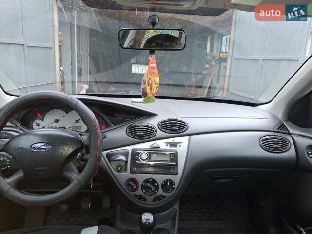 Сірий Форд Фокус, об'ємом двигуна 1.8 л та пробігом 260 тис. км за 3000 $, фото 8 на Automoto.ua
