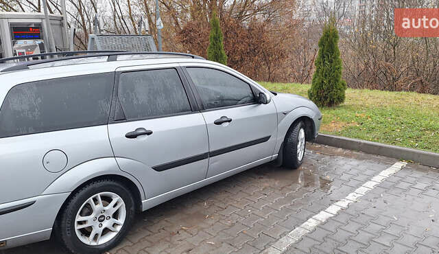 Серый Форд Фокус, объемом двигателя 1.6 л и пробегом 233 тыс. км за 3700 $, фото 2 на Automoto.ua