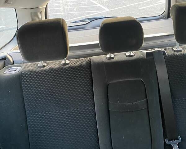 Серый Форд Фокус, объемом двигателя 1.6 л и пробегом 220 тыс. км за 4500 $, фото 18 на Automoto.ua