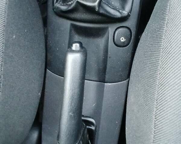 Сірий Форд Фокус, об'ємом двигуна 1.8 л та пробігом 213 тис. км за 4100 $, фото 61 на Automoto.ua