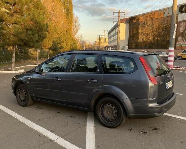 Серый Форд Фокус, объемом двигателя 1.6 л и пробегом 220 тыс. км за 4500 $, фото 1 на Automoto.ua