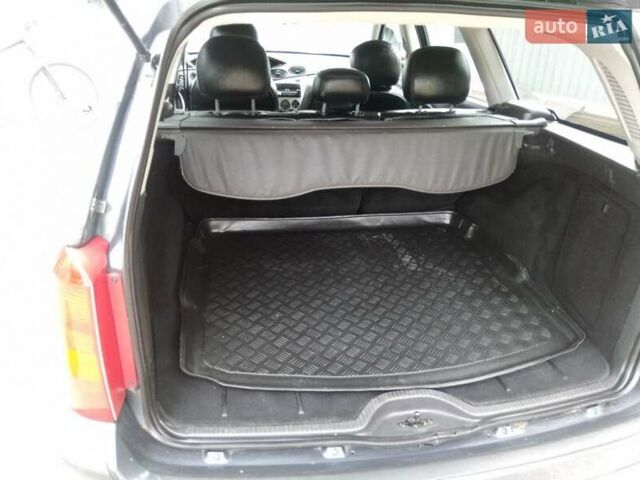 Серый Форд Фокус, объемом двигателя 1.6 л и пробегом 231 тыс. км за 4900 $, фото 40 на Automoto.ua