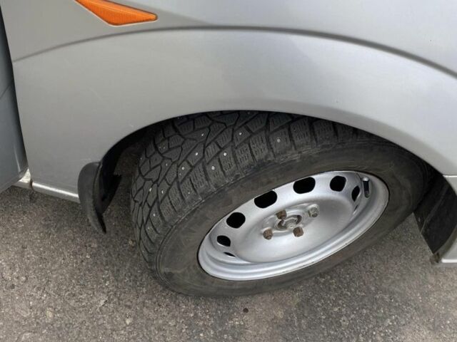 Серый Форд Фокус, объемом двигателя 1.6 л и пробегом 400 тыс. км за 3100 $, фото 3 на Automoto.ua