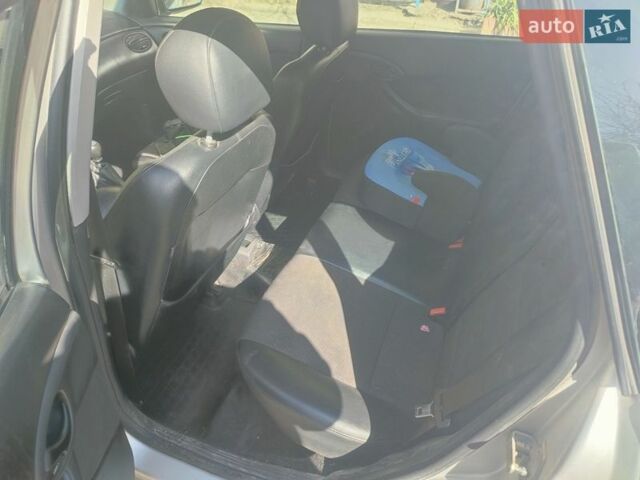 Серый Форд Фокус, объемом двигателя 1.8 л и пробегом 344 тыс. км за 2300 $, фото 36 на Automoto.ua