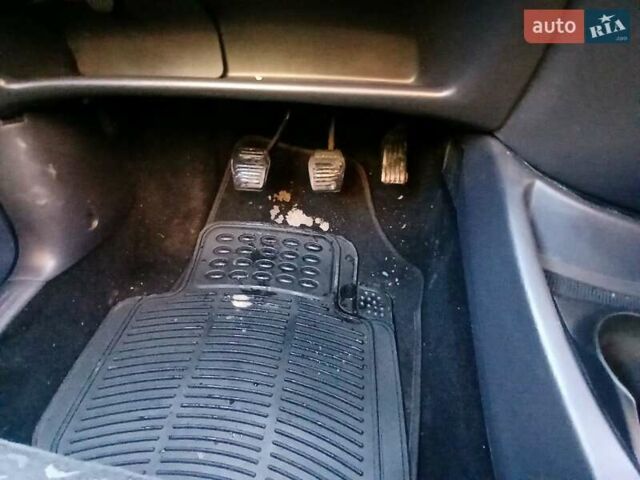 Сірий Форд Фокус, об'ємом двигуна 1.8 л та пробігом 213 тис. км за 4100 $, фото 55 на Automoto.ua