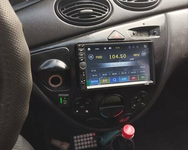 Сірий Форд Фокус, об'ємом двигуна 1.8 л та пробігом 330 тис. км за 3300 $, фото 4 на Automoto.ua