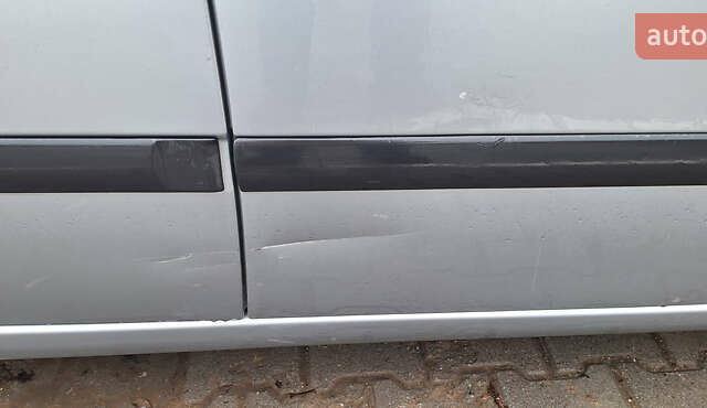 Серый Форд Фокус, объемом двигателя 1.6 л и пробегом 233 тыс. км за 3700 $, фото 5 на Automoto.ua