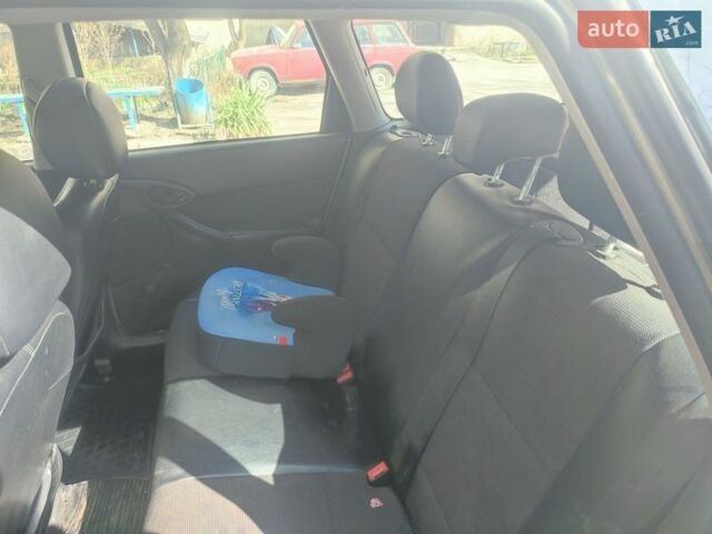 Серый Форд Фокус, объемом двигателя 1.8 л и пробегом 344 тыс. км за 2300 $, фото 35 на Automoto.ua