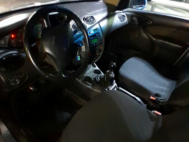 Серый Форд Фокус, объемом двигателя 1.8 л и пробегом 460 тыс. км за 2000 $, фото 6 на Automoto.ua