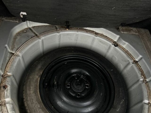 Серый Форд Фокус, объемом двигателя 1.6 л и пробегом 270 тыс. км за 3450 $, фото 14 на Automoto.ua