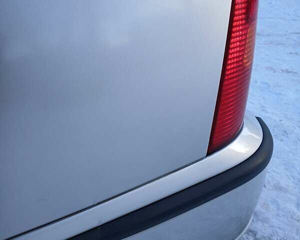 Сірий Форд Фокус, об'ємом двигуна 1.8 л та пробігом 213 тис. км за 4100 $, фото 40 на Automoto.ua