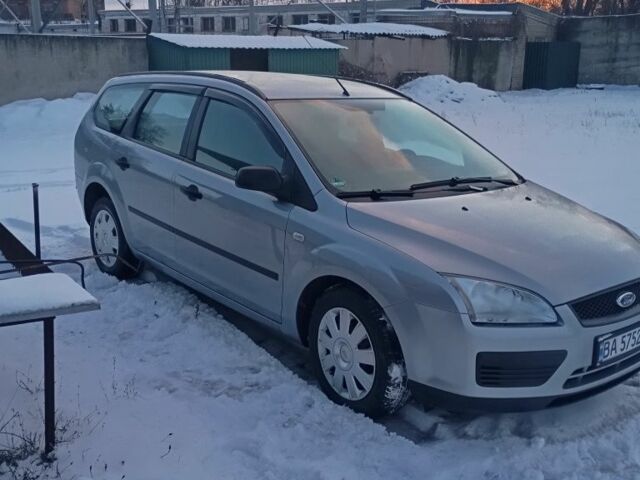 Серый Форд Фокус, объемом двигателя 1.6 л и пробегом 230 тыс. км за 5500 $, фото 3 на Automoto.ua
