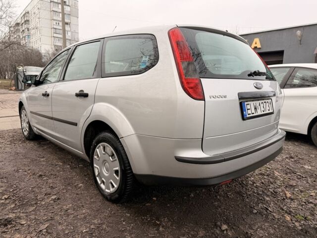 Серый Форд Фокус, объемом двигателя 1.6 л и пробегом 215 тыс. км за 2100 $, фото 7 на Automoto.ua