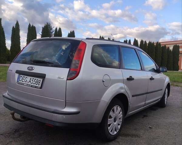 Сірий Форд Фокус, об'ємом двигуна 1.6 л та пробігом 320 тис. км за 2200 $, фото 8 на Automoto.ua