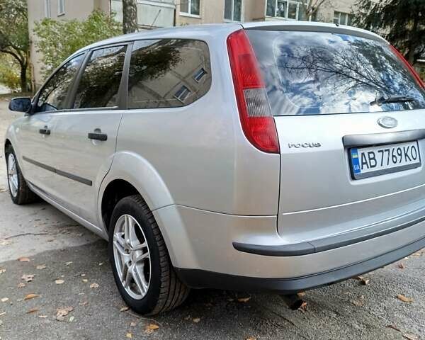 Форд Фокус 2005 в Виннице на Automoto.ua Серый Форд Фокус, объемом двигателя 1.6 л и пробегом 400 тыс. км за 4099 $, фото 4 на Automoto.ua