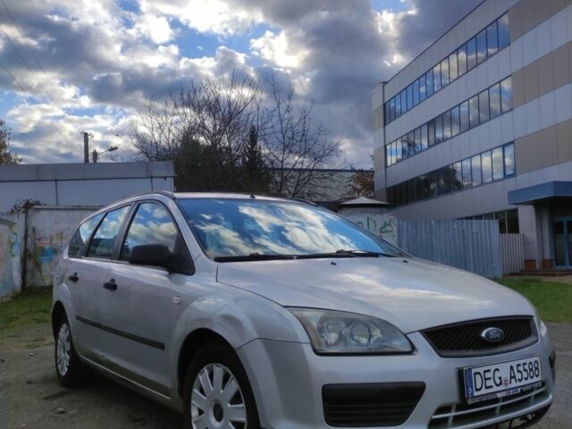 Сірий Форд Фокус, об'ємом двигуна 1.6 л та пробігом 320 тис. км за 2200 $, фото 11 на Automoto.ua