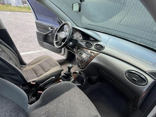 Сірий Форд Фокус, об'ємом двигуна 0 л та пробігом 222 тис. км за 900 $, фото 10 на Automoto.ua