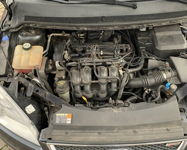 Серый Форд Фокус, объемом двигателя 1.6 л и пробегом 300 тыс. км за 5200 $, фото 34 на Automoto.ua