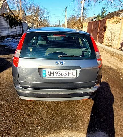 Сірий Форд Фокус, об'ємом двигуна 1.6 л та пробігом 224 тис. км за 4500 $, фото 4 на Automoto.ua