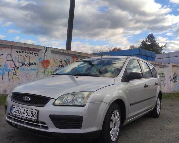 Сірий Форд Фокус, об'ємом двигуна 1.6 л та пробігом 320 тис. км за 2200 $, фото 4 на Automoto.ua