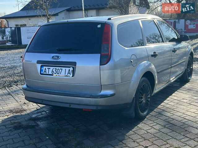 Сірий Форд Фокус, об'ємом двигуна 1.6 л та пробігом 322 тис. км за 3950 $, фото 3 на Automoto.ua