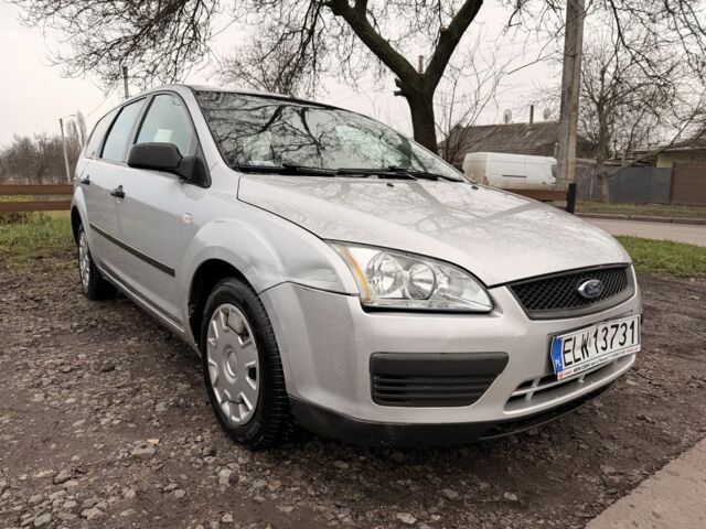 Серый Форд Фокус, объемом двигателя 1.6 л и пробегом 215 тыс. км за 2100 $, фото 3 на Automoto.ua