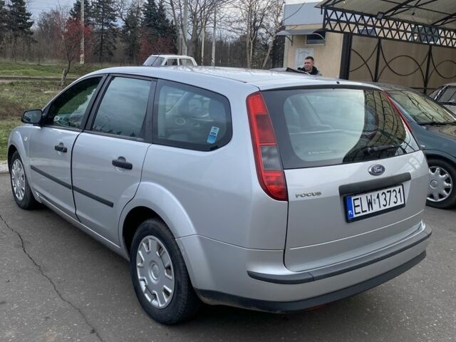 Сірий Форд Фокус, об'ємом двигуна 1.6 л та пробігом 230 тис. км за 2499 $, фото 3 на Automoto.ua