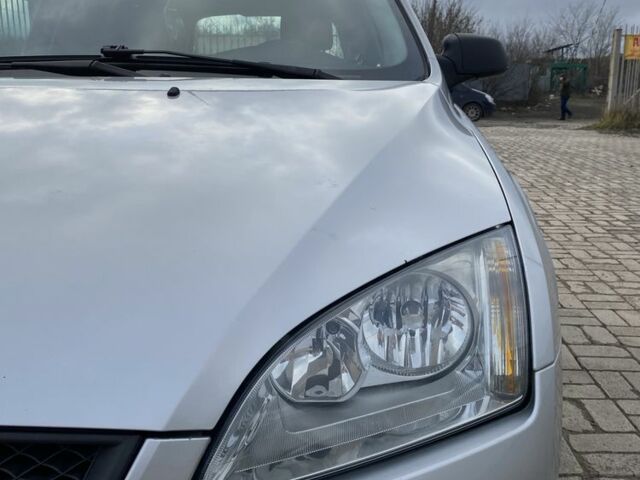 Сірий Форд Фокус, об'ємом двигуна 1.6 л та пробігом 230 тис. км за 2499 $, фото 11 на Automoto.ua