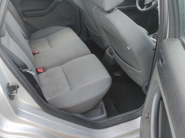 Сірий Форд Фокус, об'ємом двигуна 1.6 л та пробігом 320 тис. км за 2200 $, фото 16 на Automoto.ua