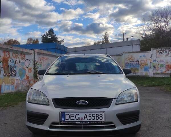 Сірий Форд Фокус, об'ємом двигуна 1.6 л та пробігом 320 тис. км за 2200 $, фото 3 на Automoto.ua