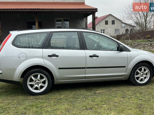 Серый Форд Фокус, объемом двигателя 1.6 л и пробегом 144 тыс. км за 4999 $, фото 10 на Automoto.ua