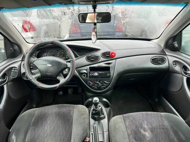 Серый Форд Фокус, объемом двигателя 0 л и пробегом 238 тыс. км за 1400 $, фото 2 на Automoto.ua