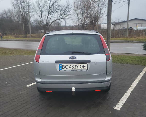 Сірий Форд Фокус, об'ємом двигуна 1.6 л та пробігом 327 тис. км за 4200 $, фото 7 на Automoto.ua