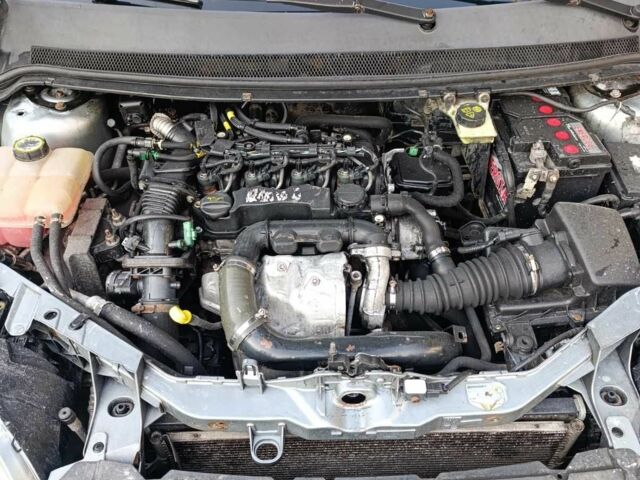 Сірий Форд Фокус, об'ємом двигуна 1.6 л та пробігом 265 тис. км за 3100 $, фото 14 на Automoto.ua