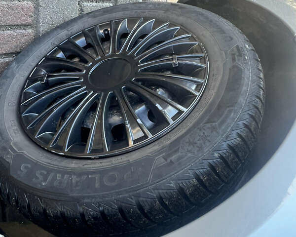 Сірий Форд Фокус, об'ємом двигуна 1.6 л та пробігом 322 тис. км за 3950 $, фото 14 на Automoto.ua