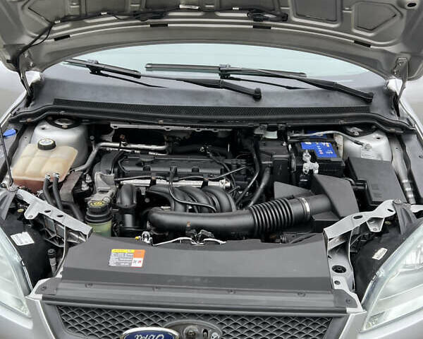 Серый Форд Фокус, объемом двигателя 1.6 л и пробегом 144 тыс. км за 4999 $, фото 15 на Automoto.ua