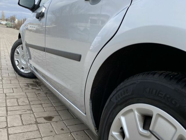 Сірий Форд Фокус, об'ємом двигуна 1.6 л та пробігом 230 тис. км за 2499 $, фото 8 на Automoto.ua