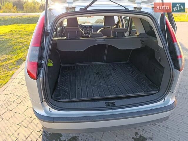 Сірий Форд Фокус, об'ємом двигуна 1.6 л та пробігом 218 тис. км за 4200 $, фото 8 на Automoto.ua