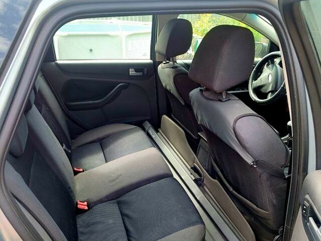 Сірий Форд Фокус, об'ємом двигуна 1.8 л та пробігом 340 тис. км за 4100 $, фото 8 на Automoto.ua