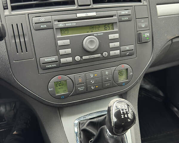 Сірий Форд Фокус, об'ємом двигуна 1.6 л та пробігом 296 тис. км за 3350 $, фото 17 на Automoto.ua